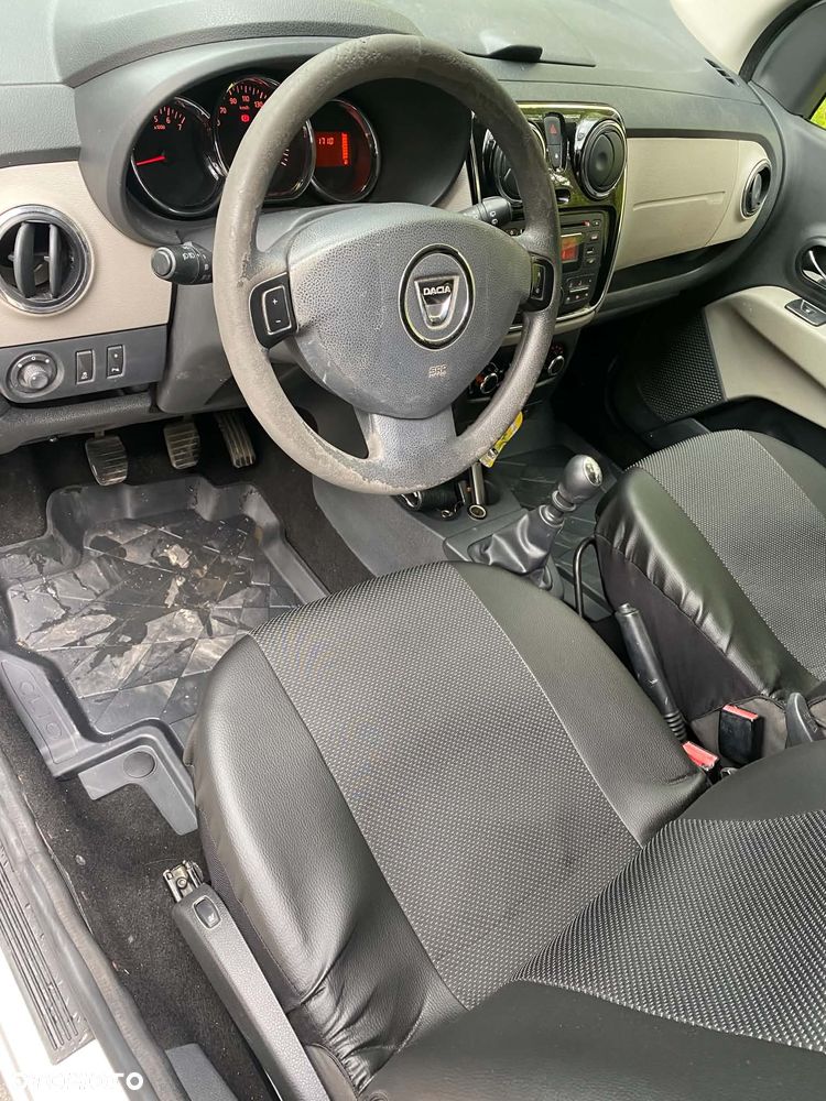 Dacia Lodgy 1.5 dCi Celebration S&S EU6 - 3