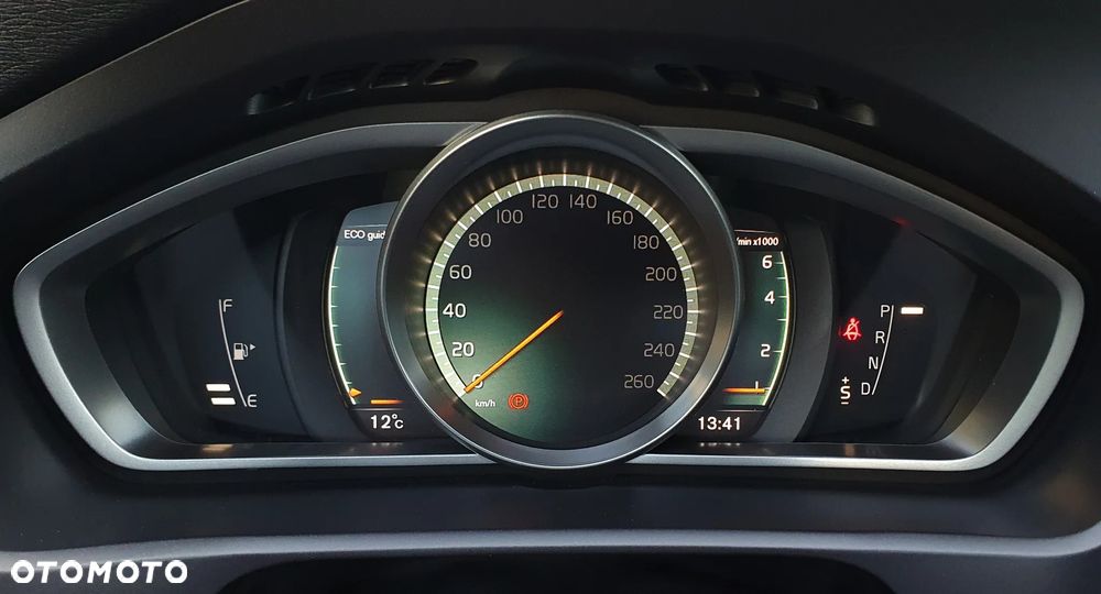 Volvo V40 Cross Country T3 Drive-E Dynamic Edition - 14