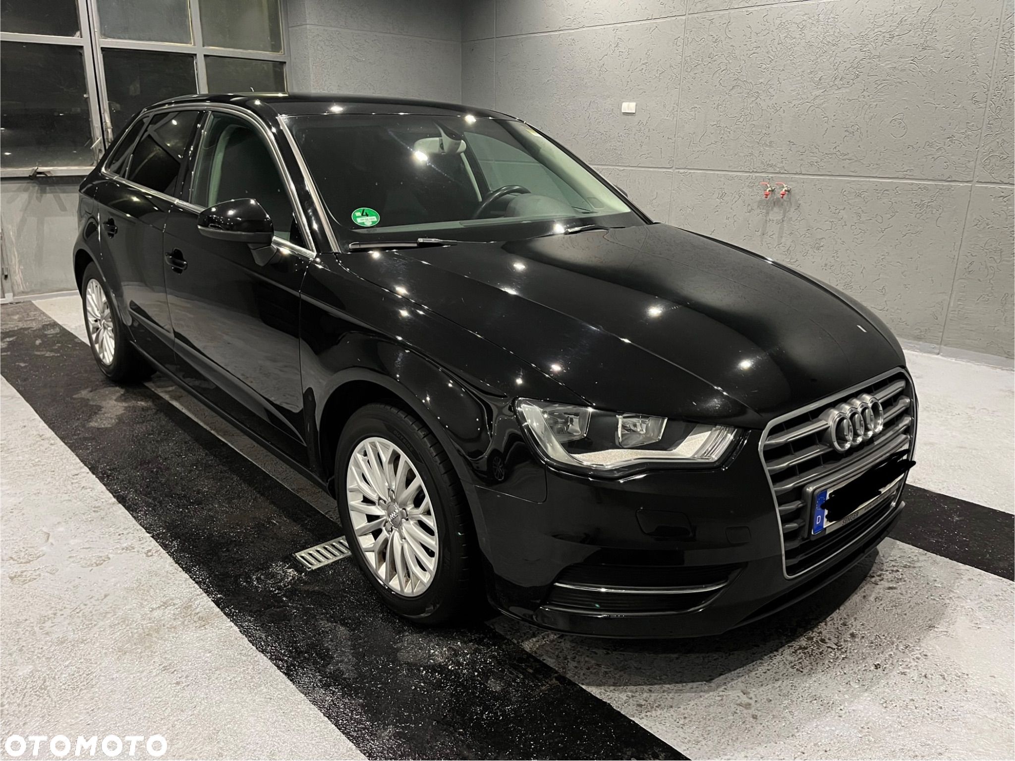 Audi A3 2.0 TDI Sportback design - 1