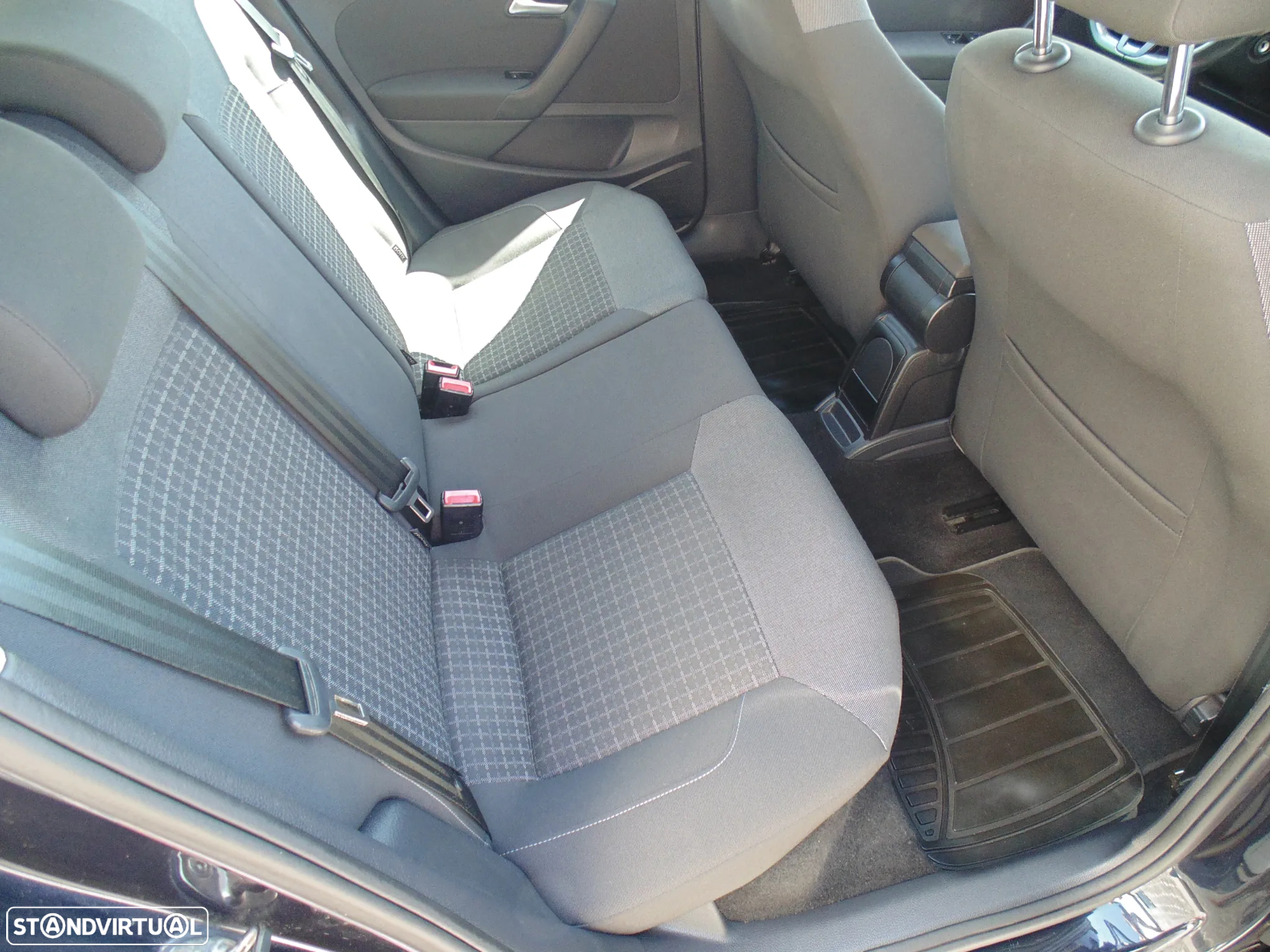 VW Polo 1.4 TDi Lounge - 16