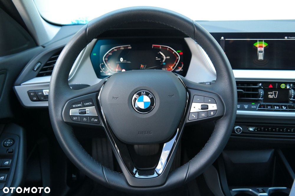 BMW Seria 1 - 16