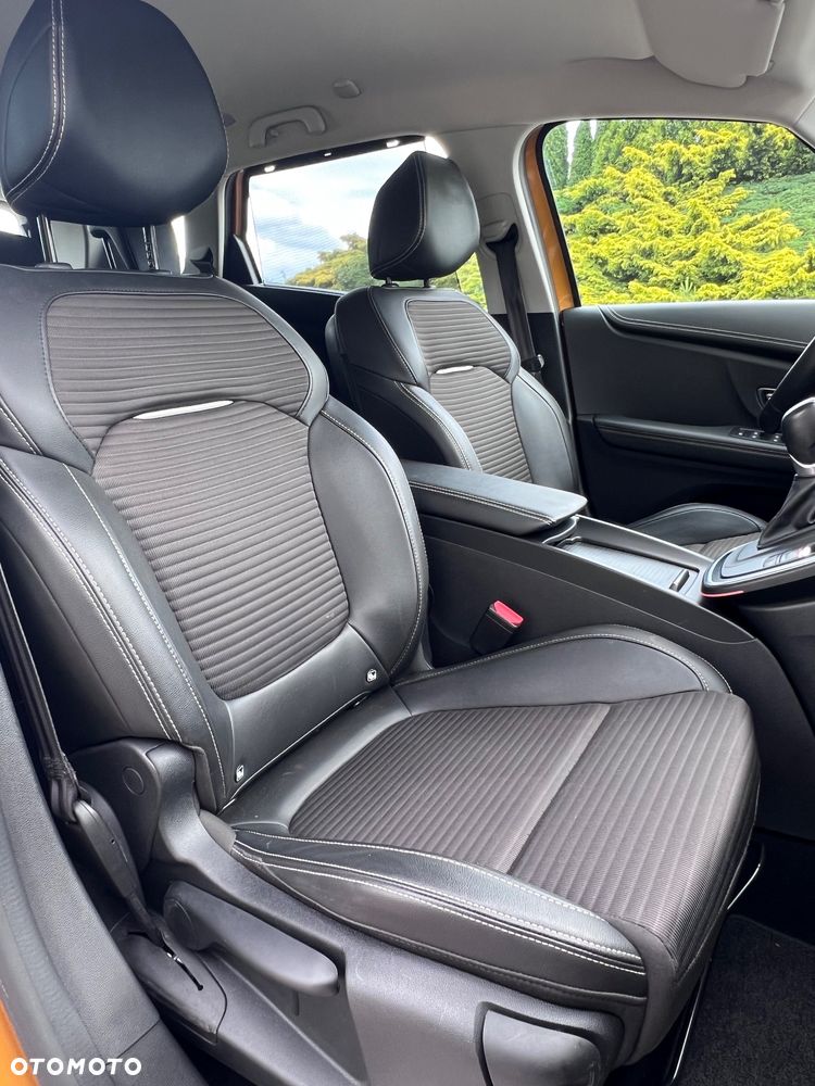 Renault Scenic - 24