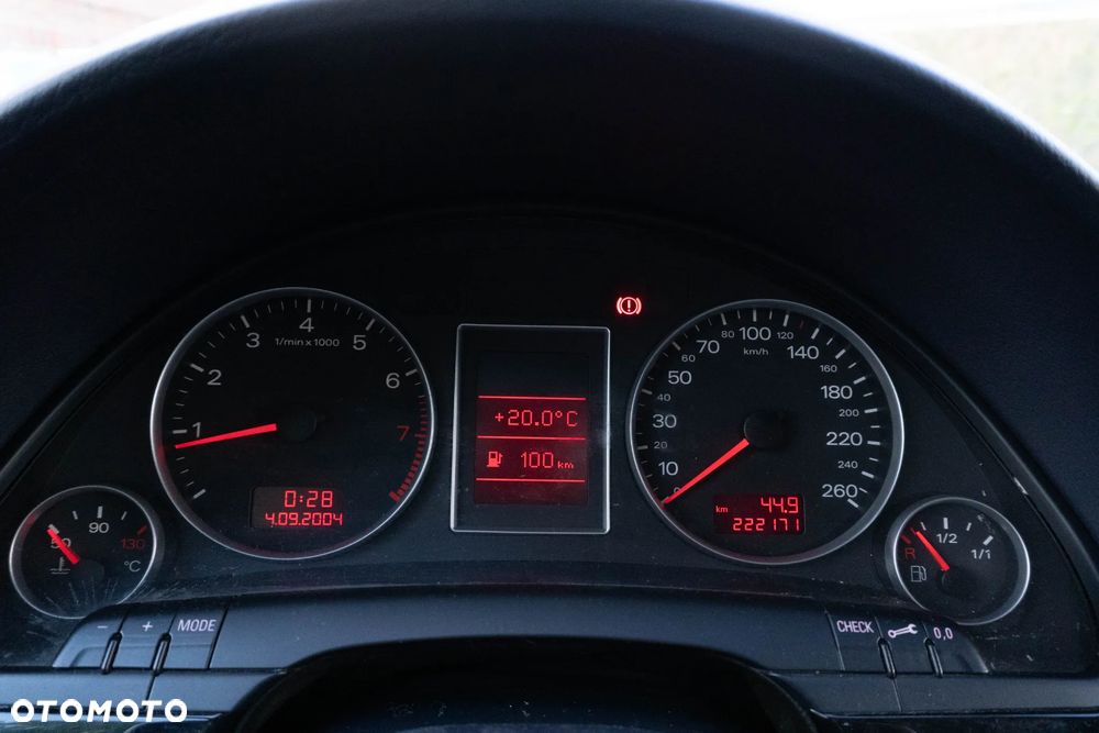 Audi A4 Limousine 1.8T - 8