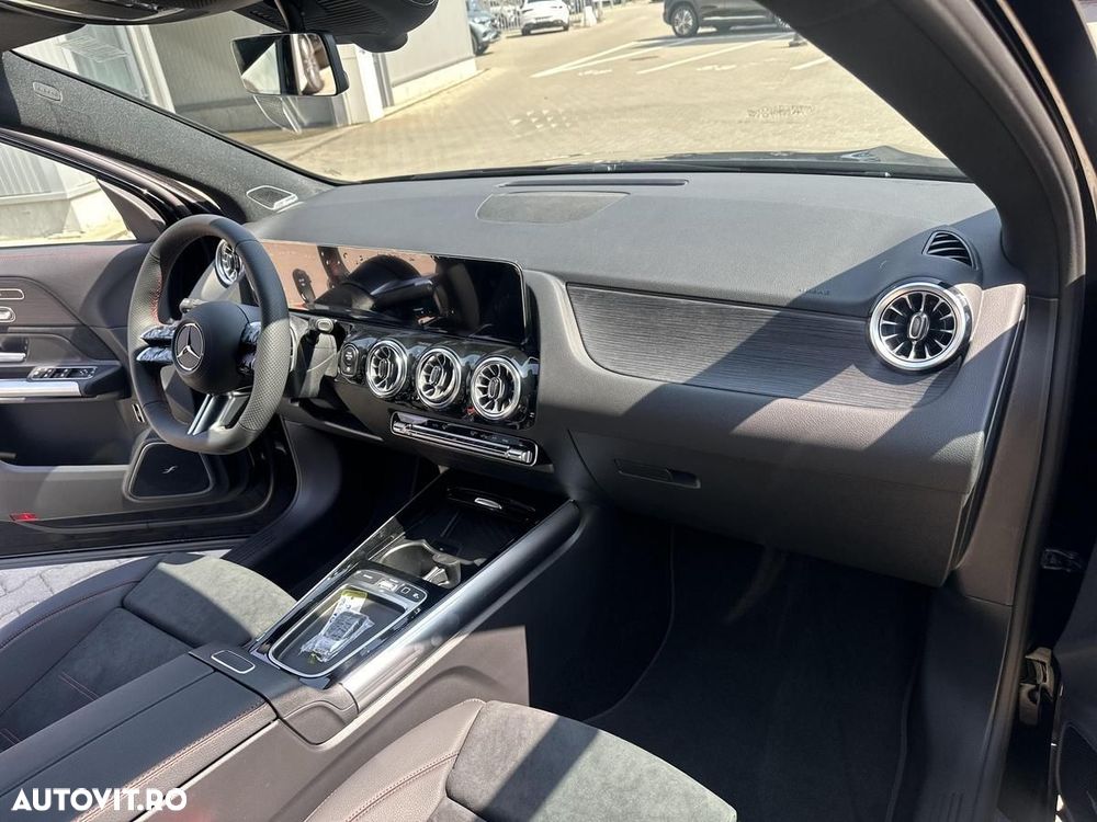 Mercedes-Benz GLA 220 4MATIC MHEV Aut. - 11