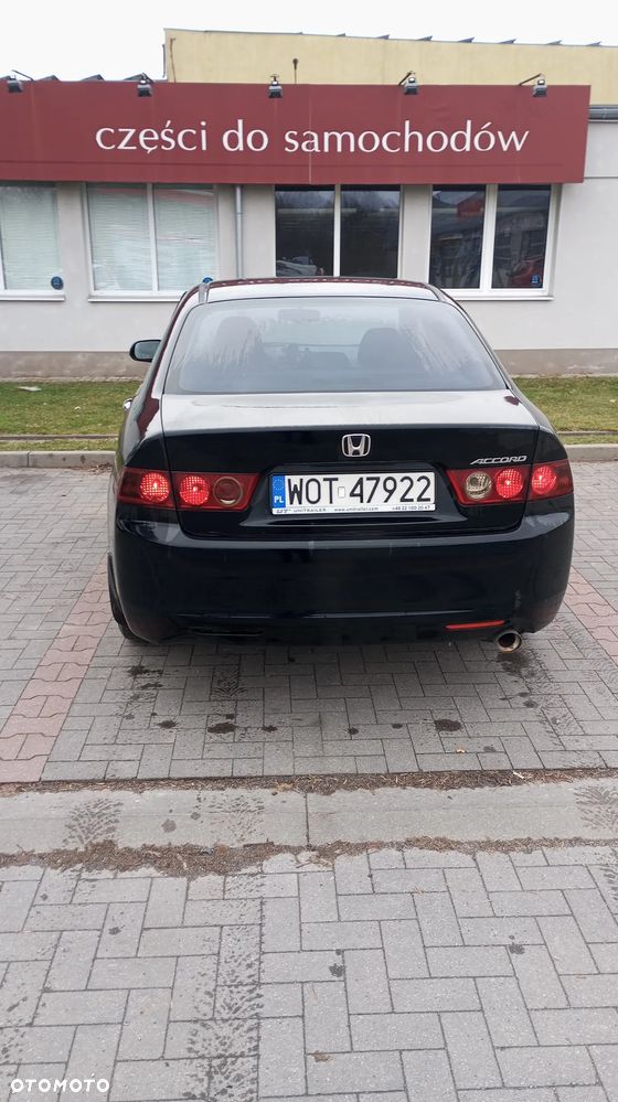 Honda Accord 2.0 Comfort - 2