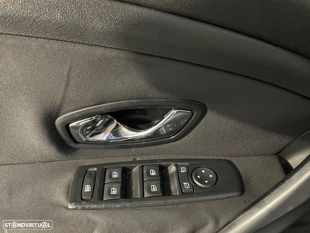 Renault Mégane Sport Tourer 1.5 dCi Comfort SS - 5