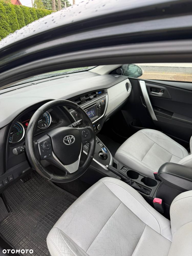Toyota Auris - 14