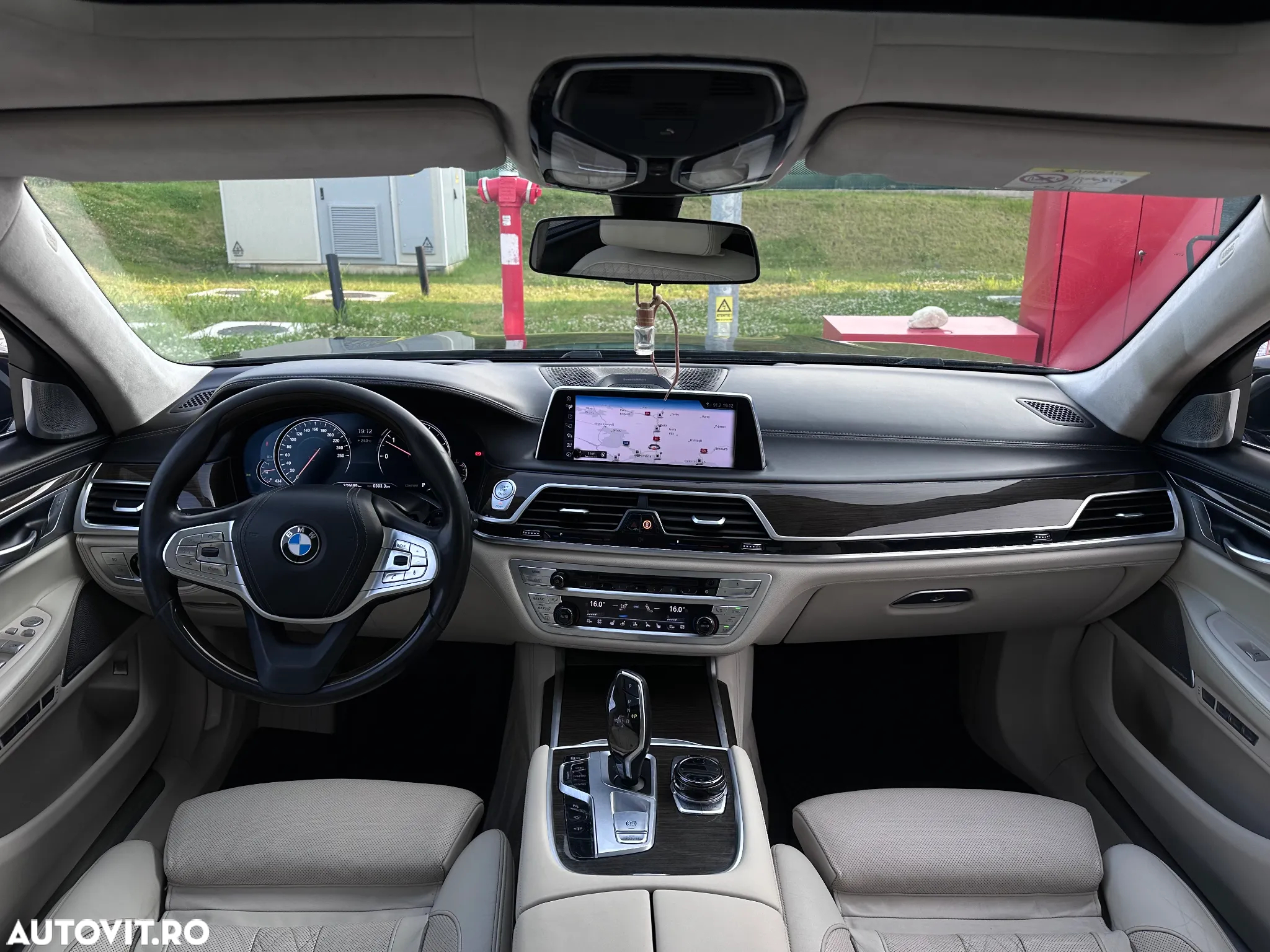 BMW Seria 7 740d xDrive - 10