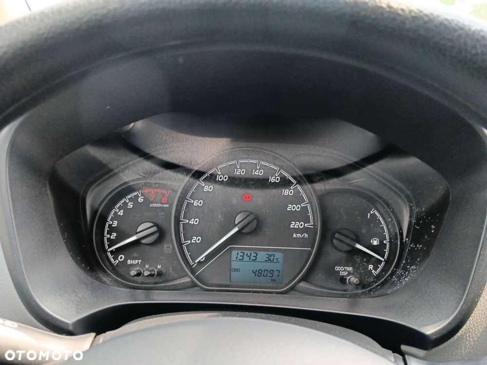 Toyota Yaris - 14