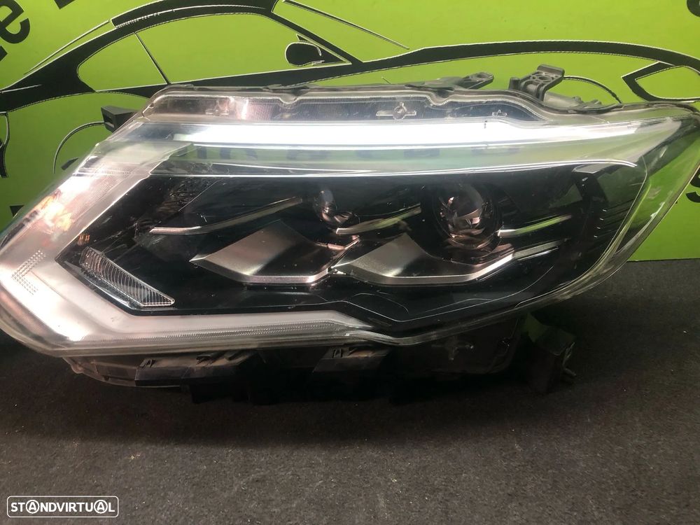 NISSAN X-TRAIL FAROL ESQUERDO - FF675 - 2