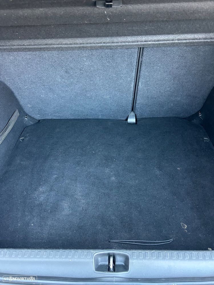 Citroën C4 e-HDi 110 Exclusive - 13