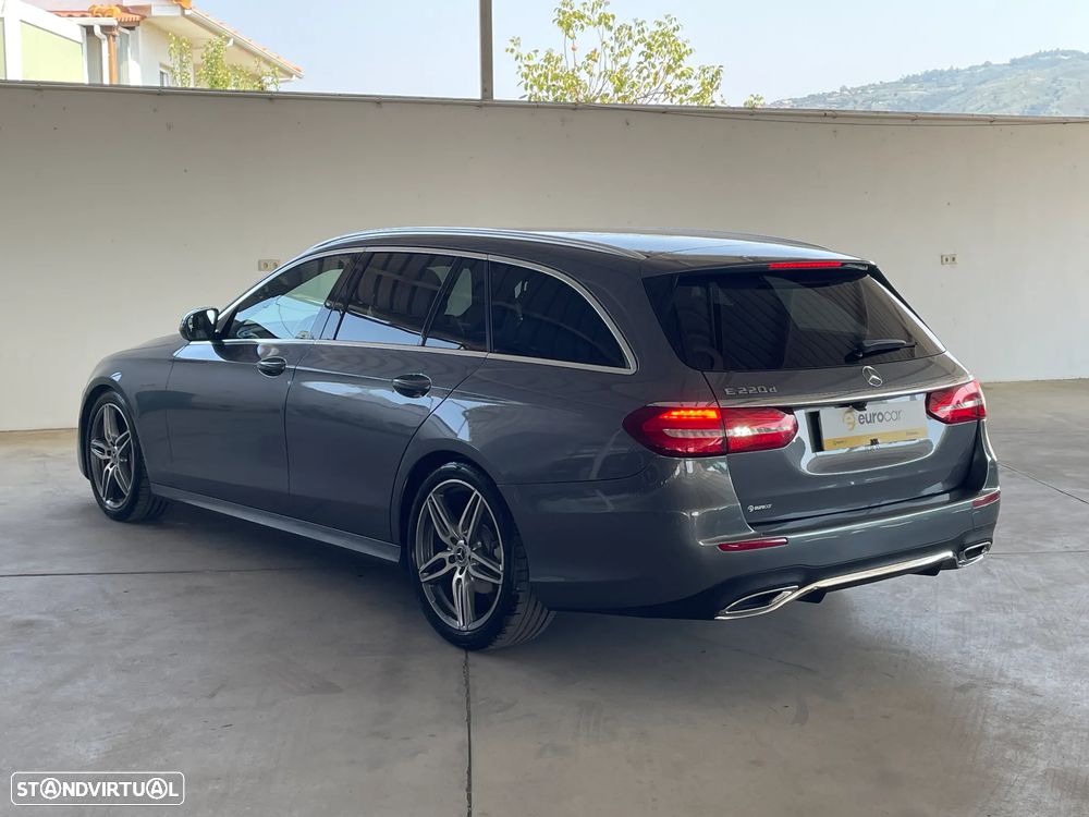 Mercedes-Benz E 220 d 4Matic 9G-TRONIC AMG Line - 3