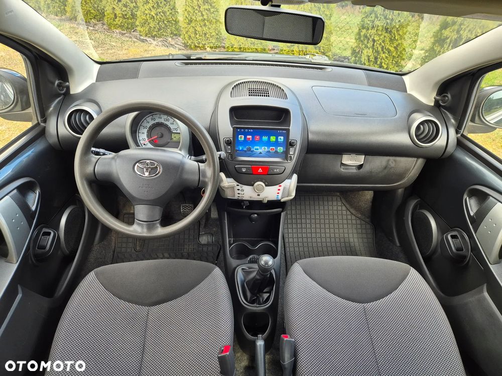 Toyota Aygo - 10