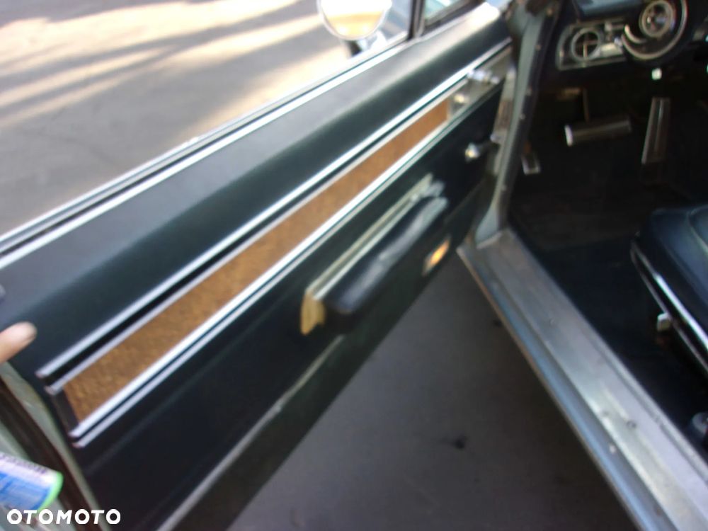 Dodge Monaco - 24