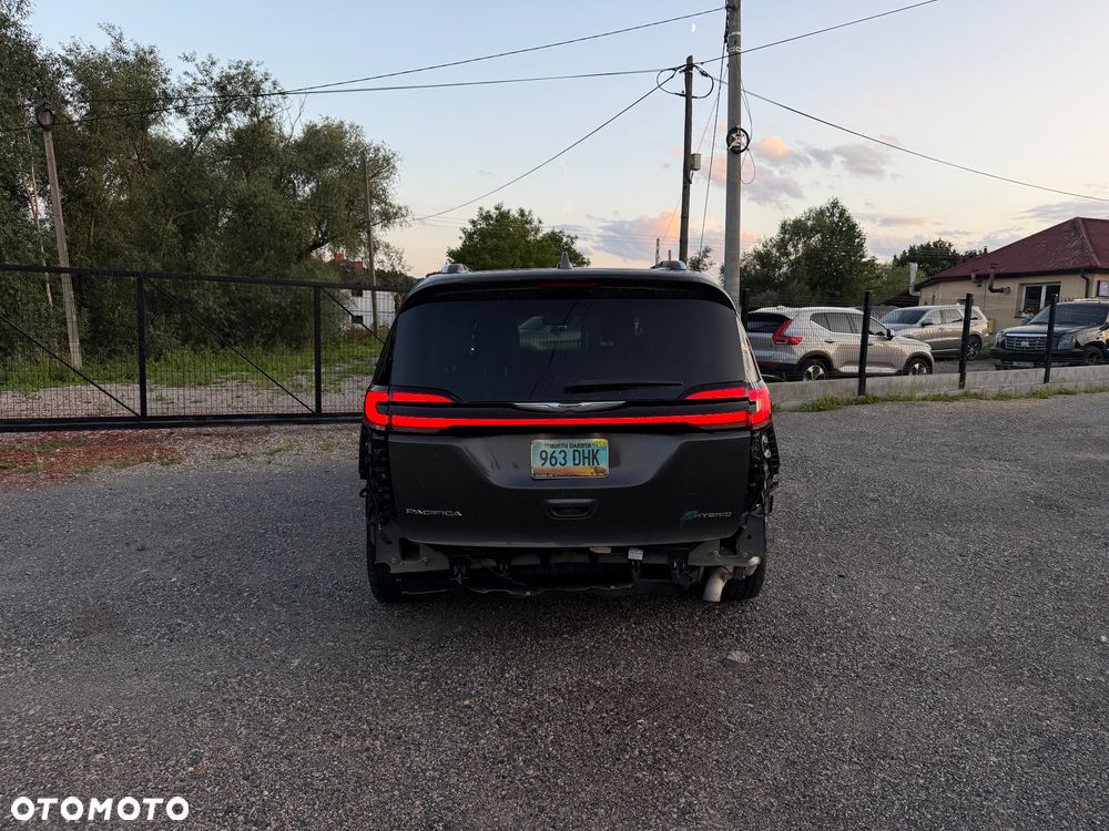 Chrysler Pacifica - 7