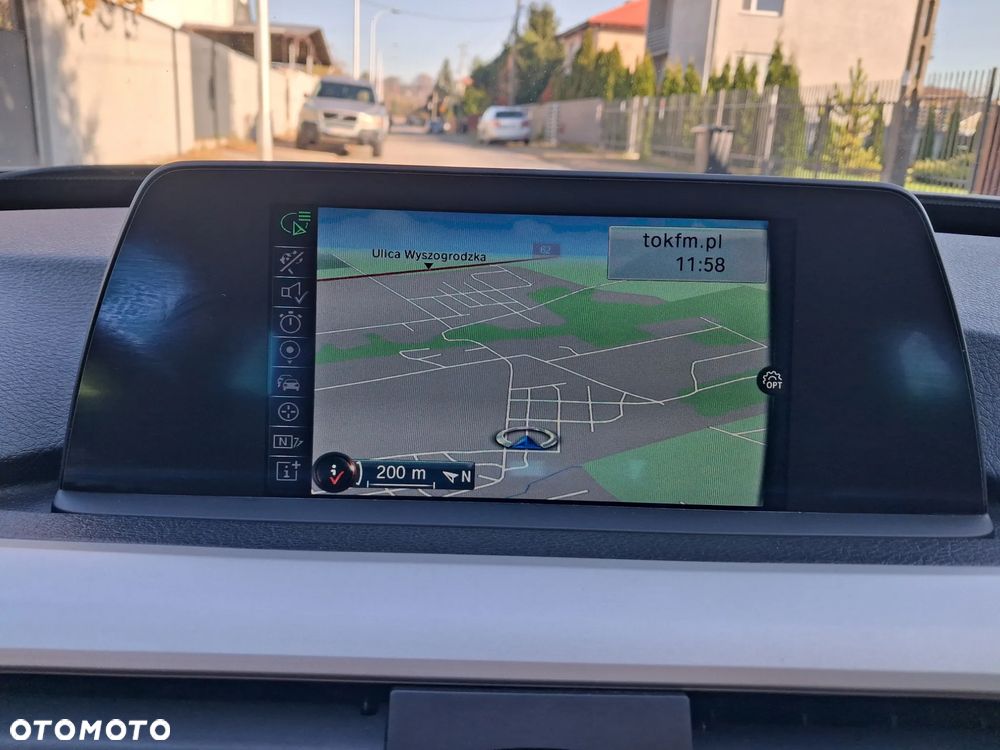 BMW 3GT 318d Luxury Line - 28