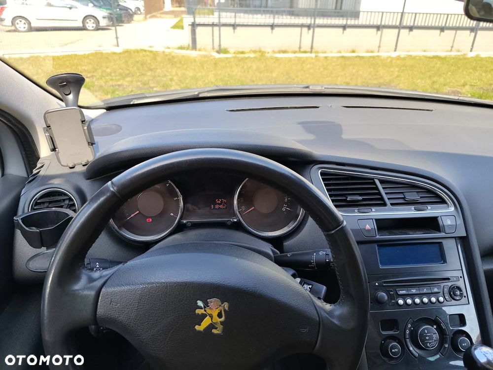 Peugeot 5008 2.0 HDi Active - 3