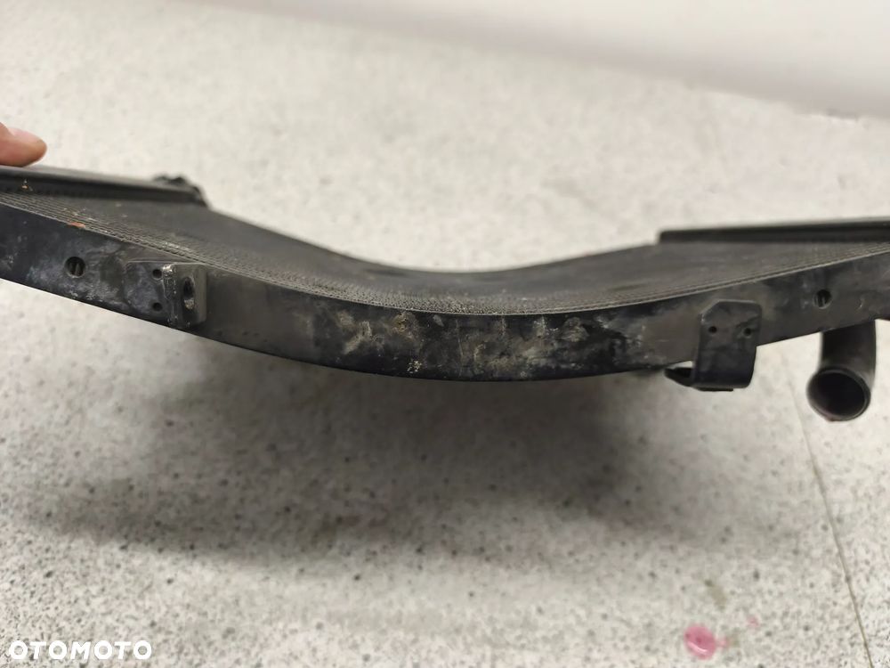 Chłodnica Triumph Street Triple 675 - 9