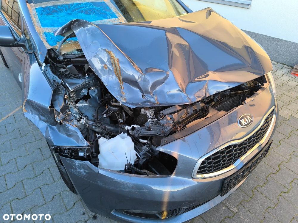 Kia Ceed 1.4 CVVT Dream-Team Edition - 7