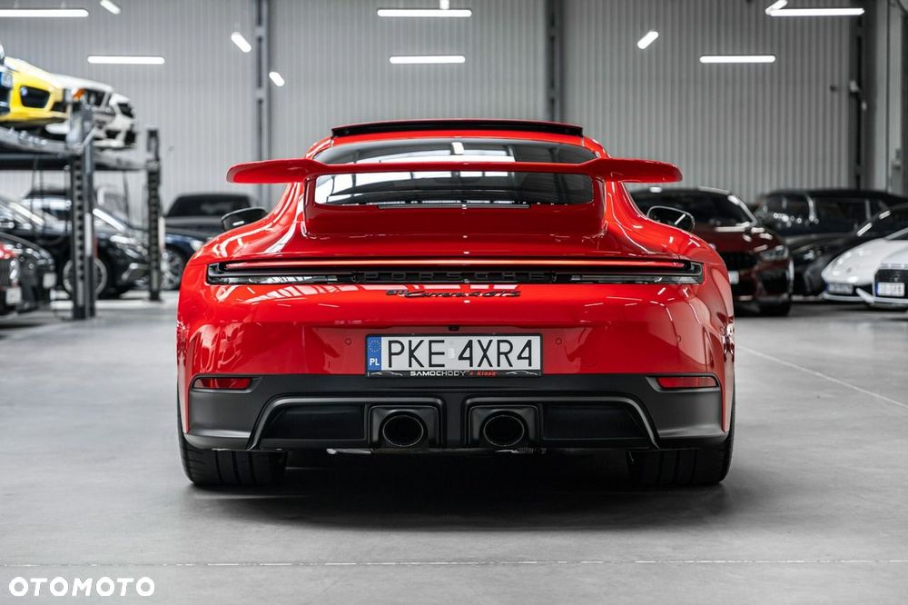 Porsche 911 Carrera 4 GTS PDK - 10