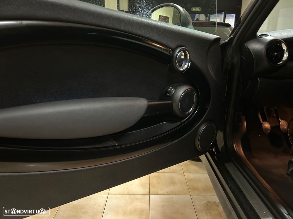 MINI Cabrio Cooper D - 32