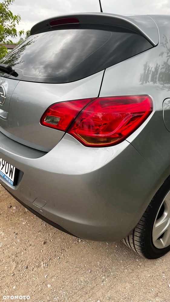 Opel Astra 1.6 - 7