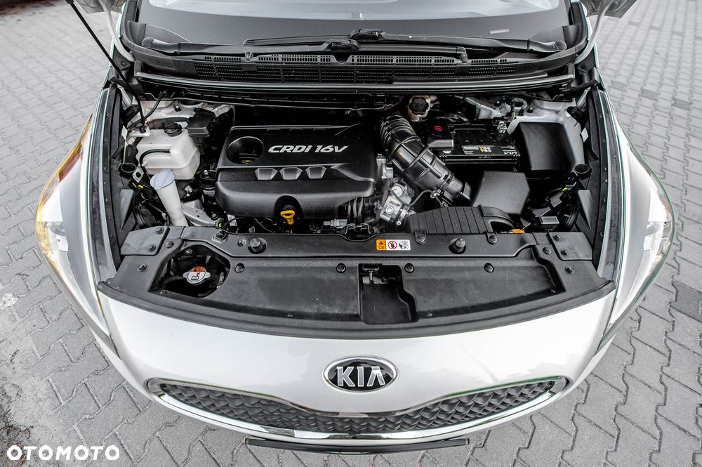 Kia Carens 1.7 CRDi Vision - 34