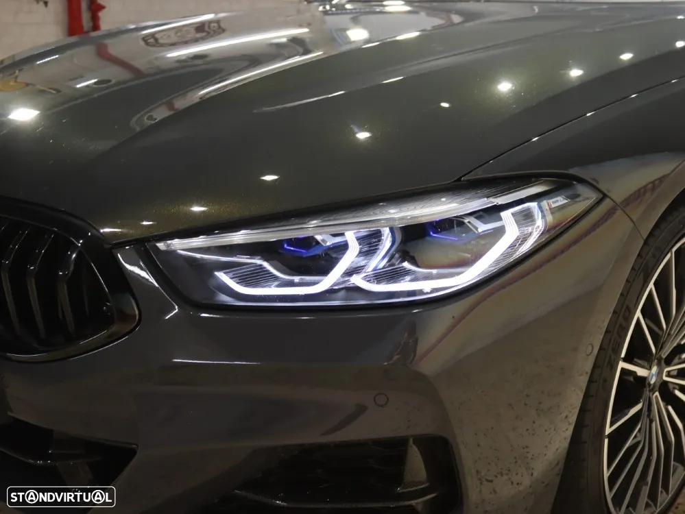 BMW M850i xDrive - 38