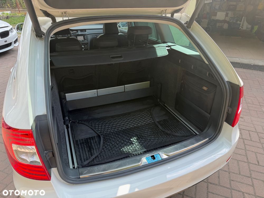 Skoda Superb 2.0 TSI L&K DSG - 28