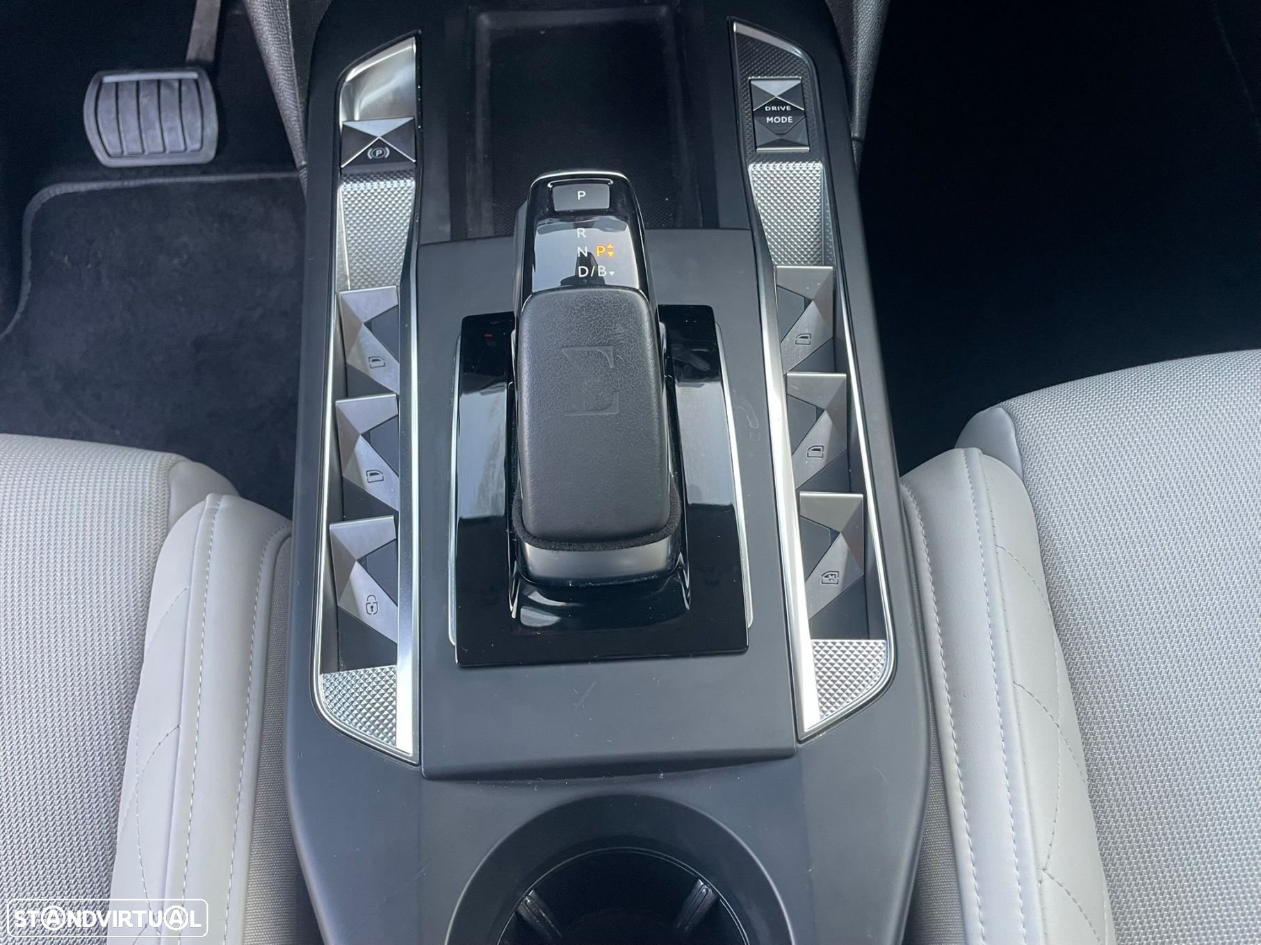 DS DS3 Crossback E-Tense Rivoli - 38