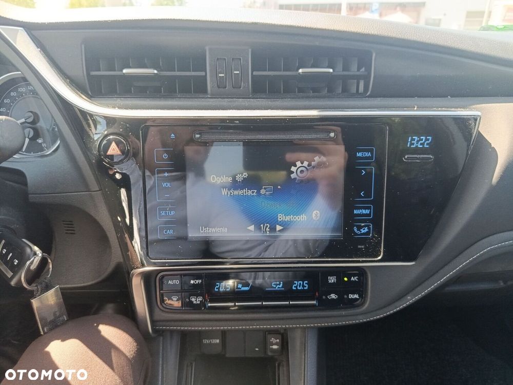 Toyota Corolla - 19