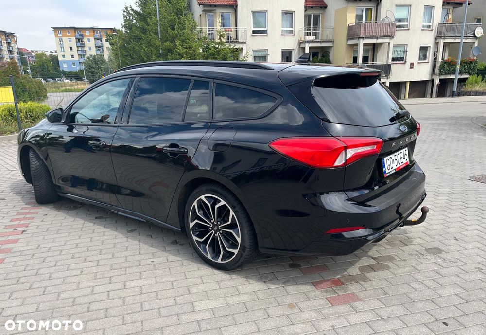 Ford Focus 1.5 EcoBlue Start-Stopp-System ST-LINE DESIGN - 10
