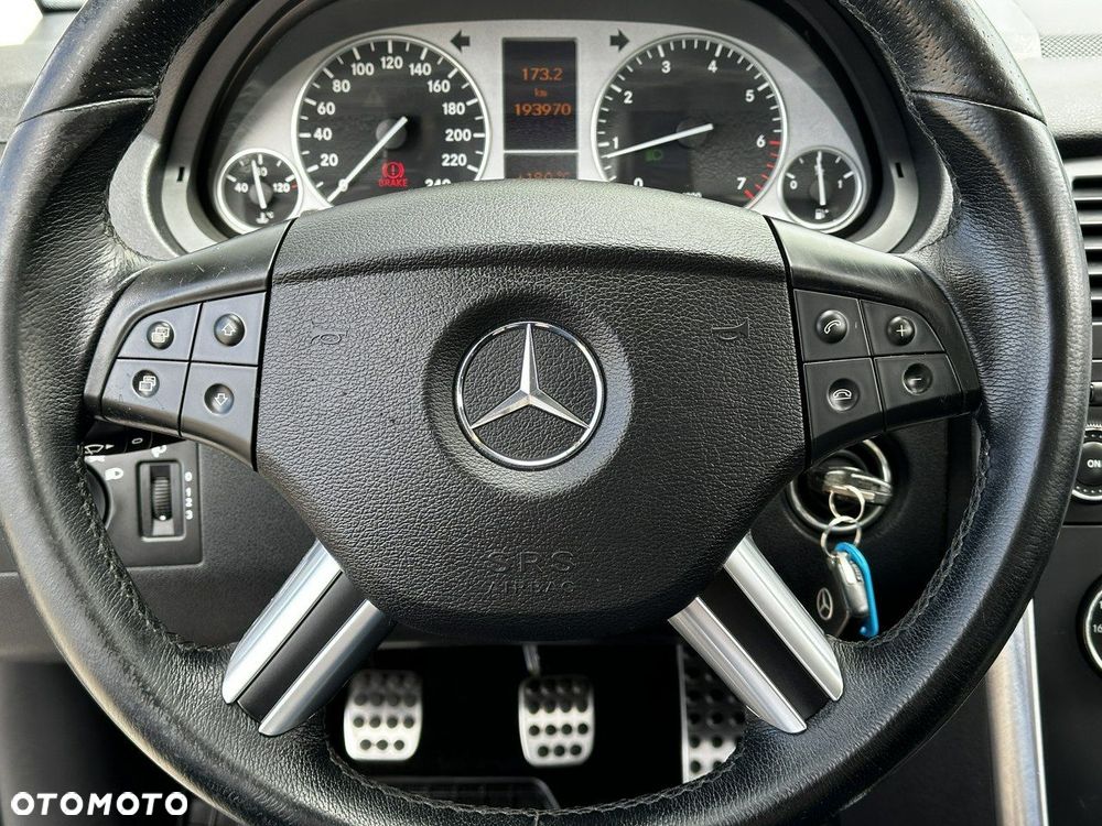 Mercedes-Benz Klasa B 180 BlueEffICIENCY - 18