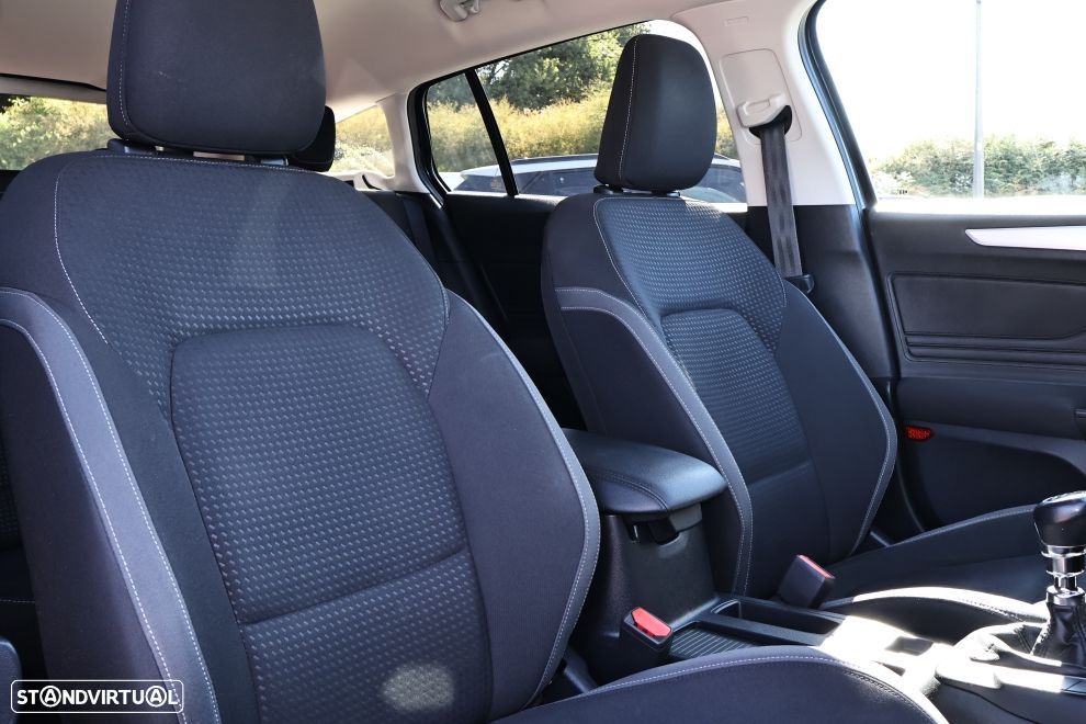 Ford Focus SW 1.0 EcoBoost S&S ACTIVE - 13
