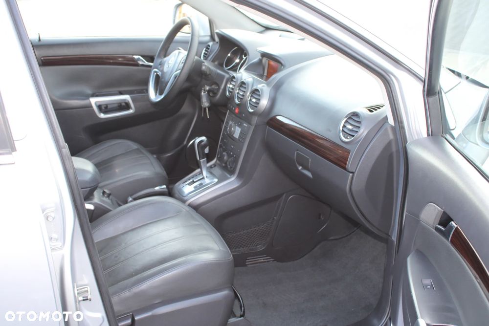 Opel Antara 3.2 V6 4x4 Cosmo - 18