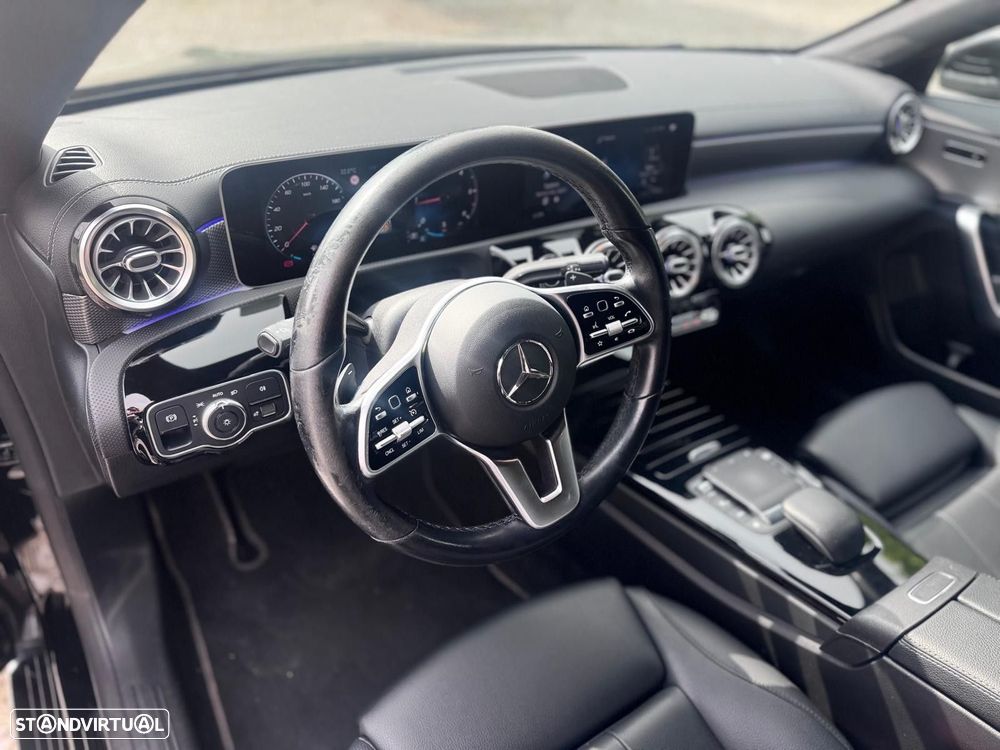Mercedes-Benz CLA 180 - 9