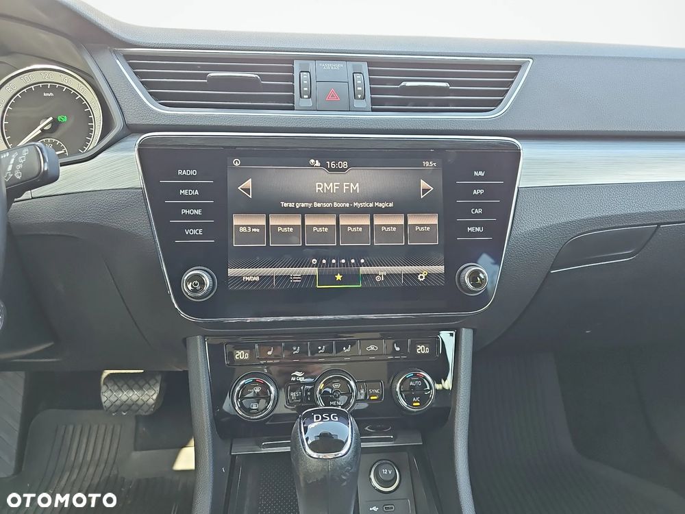 Skoda Superb 2.0 TDI Ambition DSG - 18