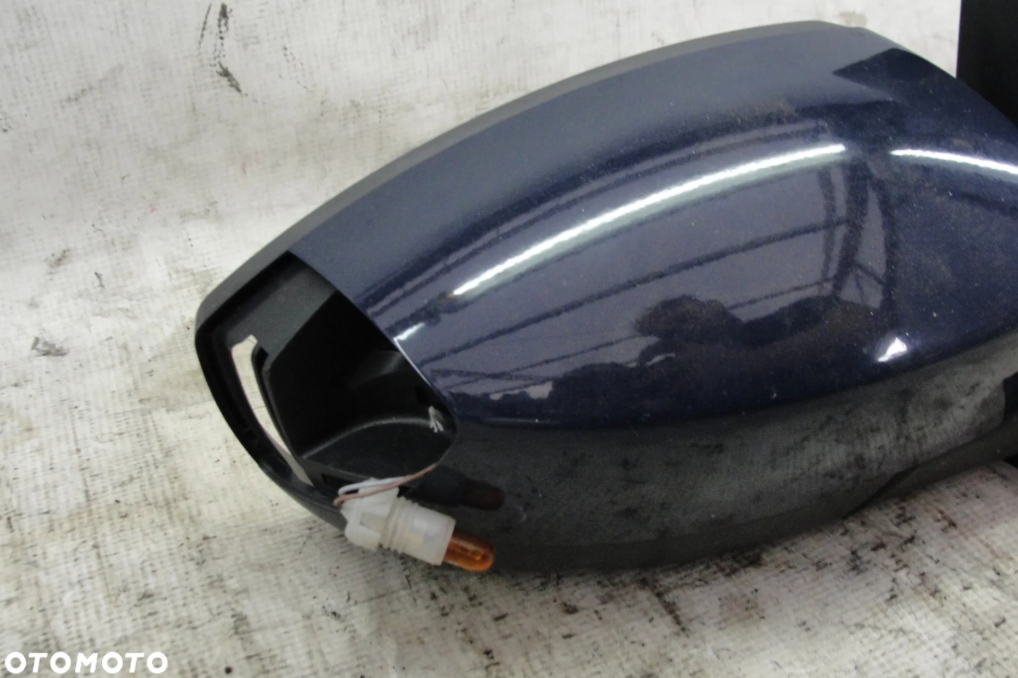 LUSTERKO PRAWE 6 PIN FORD C-MAX MK2 - 3