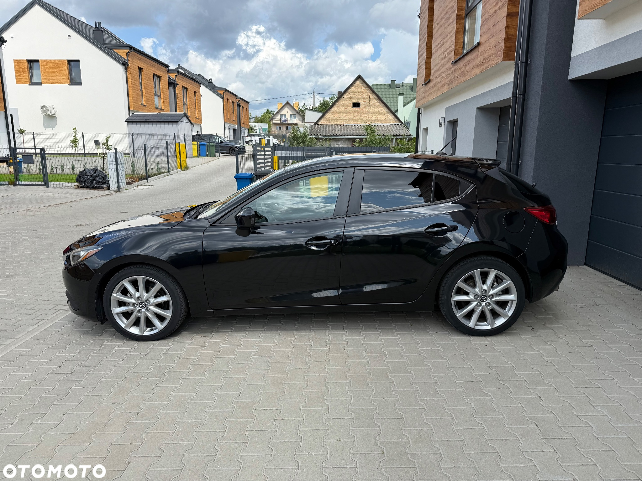 Mazda 3 - 8