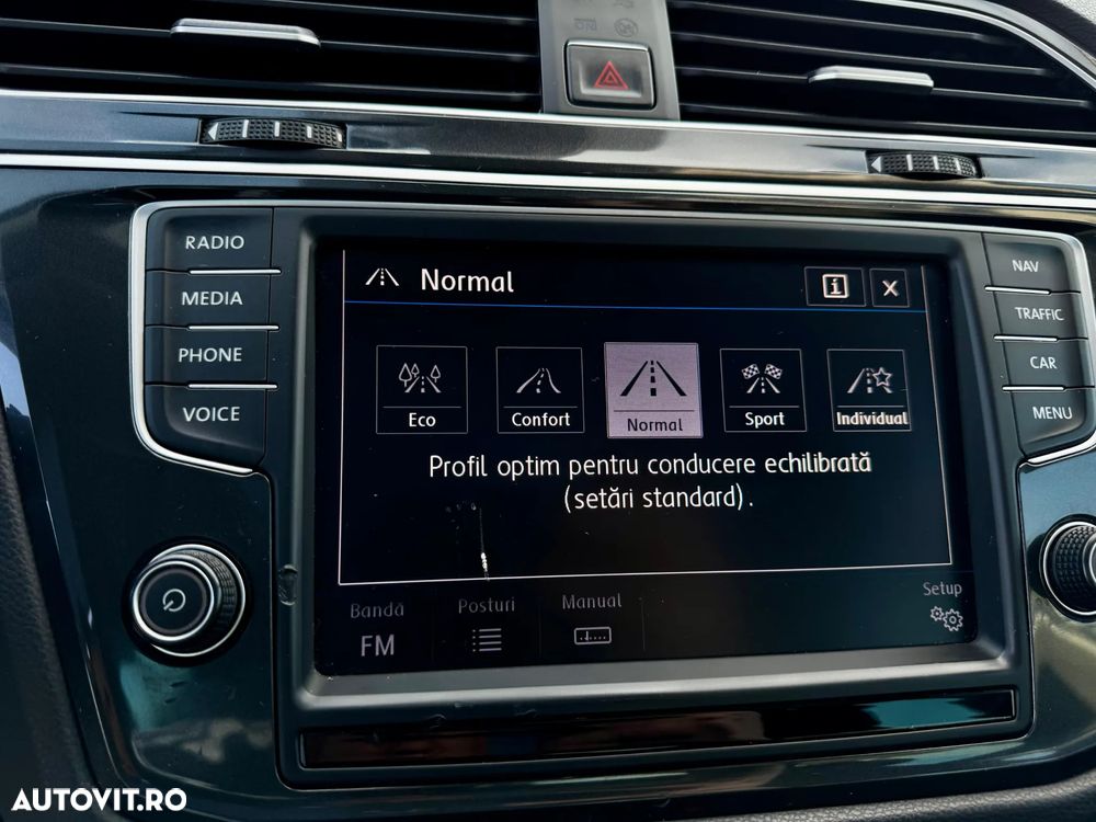 Volkswagen Tiguan 2.0 TDI SCR 4MOTION (BlueMotion Techn.) DSG Highline - 12