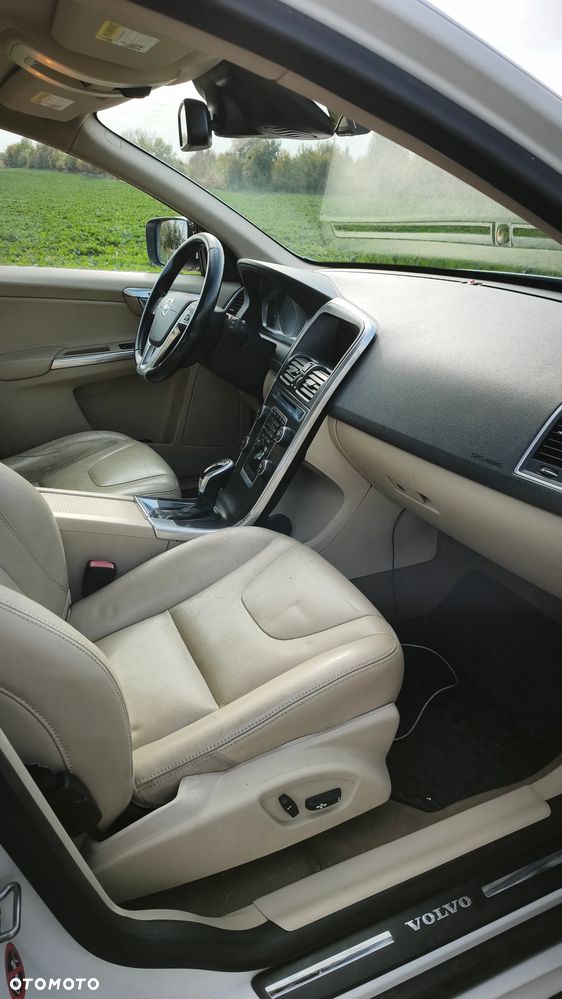 Volvo XC 60 - 18