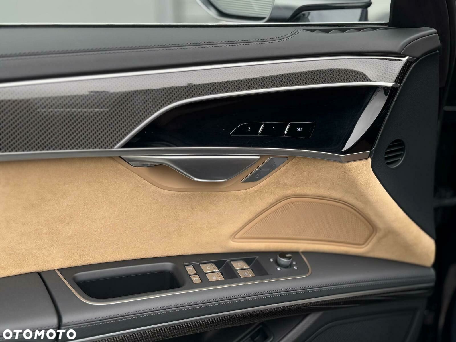 Audi S8 - 13
