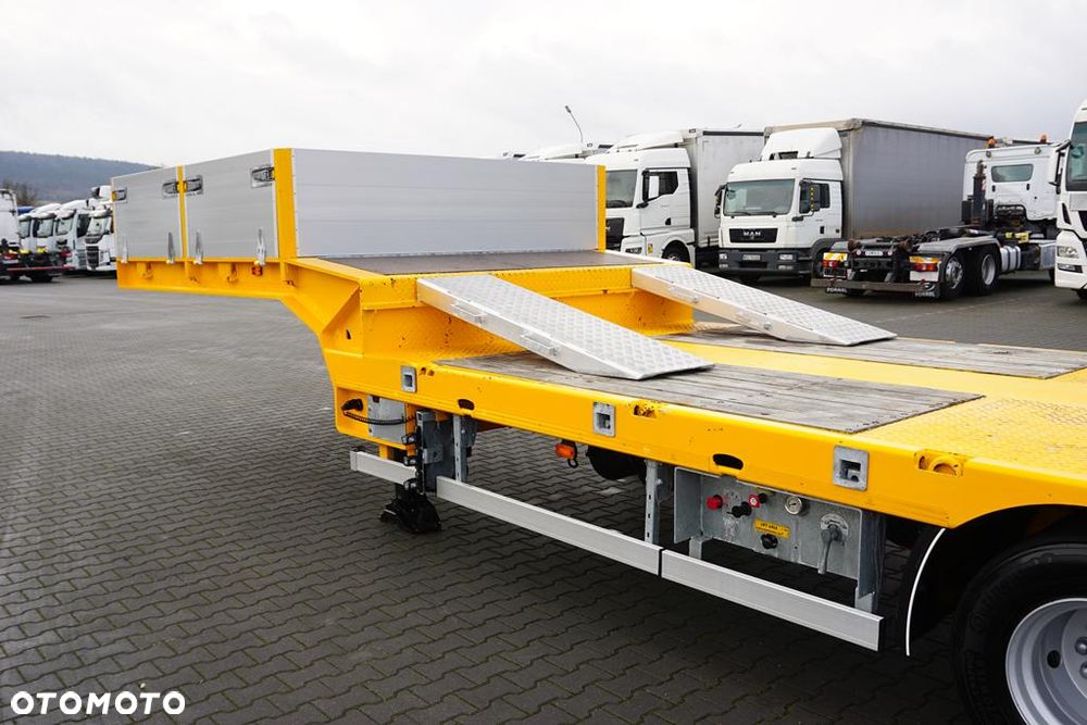 Bodex / NISKOPODWOZIOWA / 4 OSIE / NAJAZDY / 2 X OŚ SKRĘTNA / DMC 65 000 KG / JAK NOWA - 16