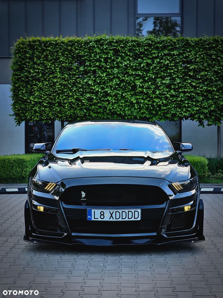 Ford Mustang 5.0 V8 GT - 2