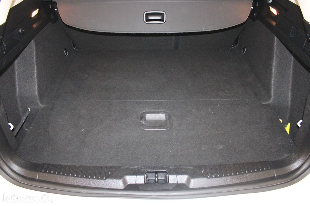 Ford Focus SW 1.5 TDCi EcoBlue Connected - 34