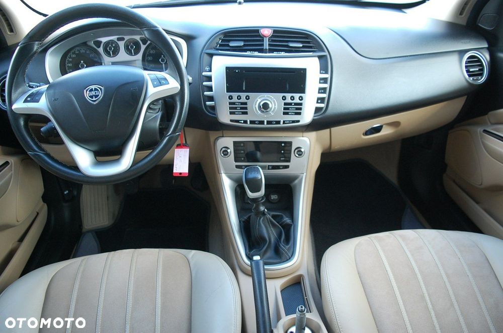 Lancia Delta - 6