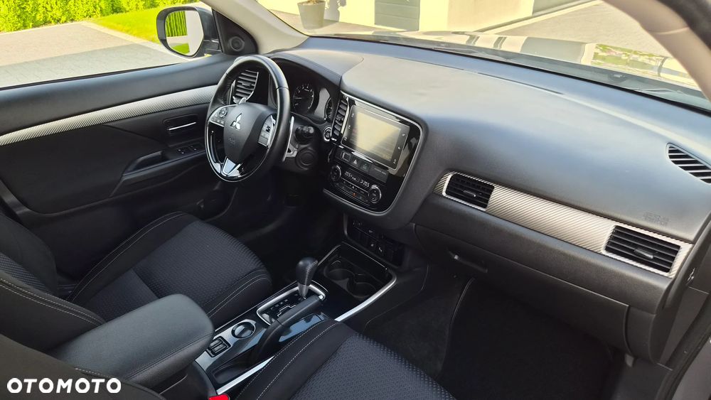 Mitsubishi Outlander 2.0 2WD CVT Edition+ - 13
