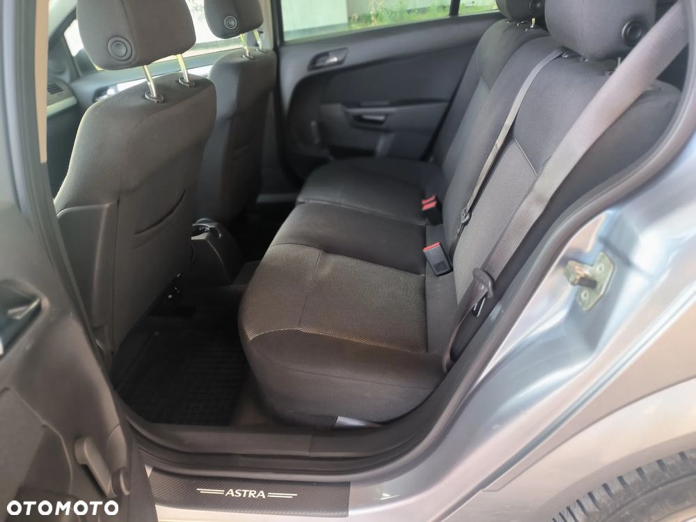 Opel Astra - 10