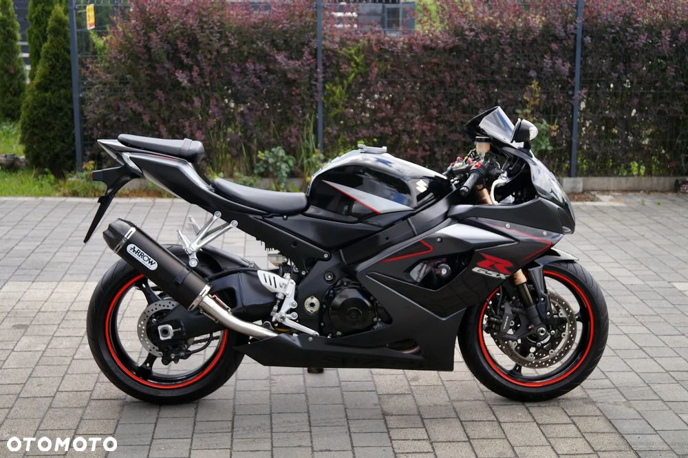 Suzuki GSX-R - 6