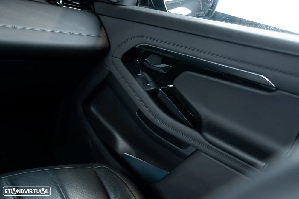 Land Rover Range Rover Evoque P300e R-Dynamic SE - 25